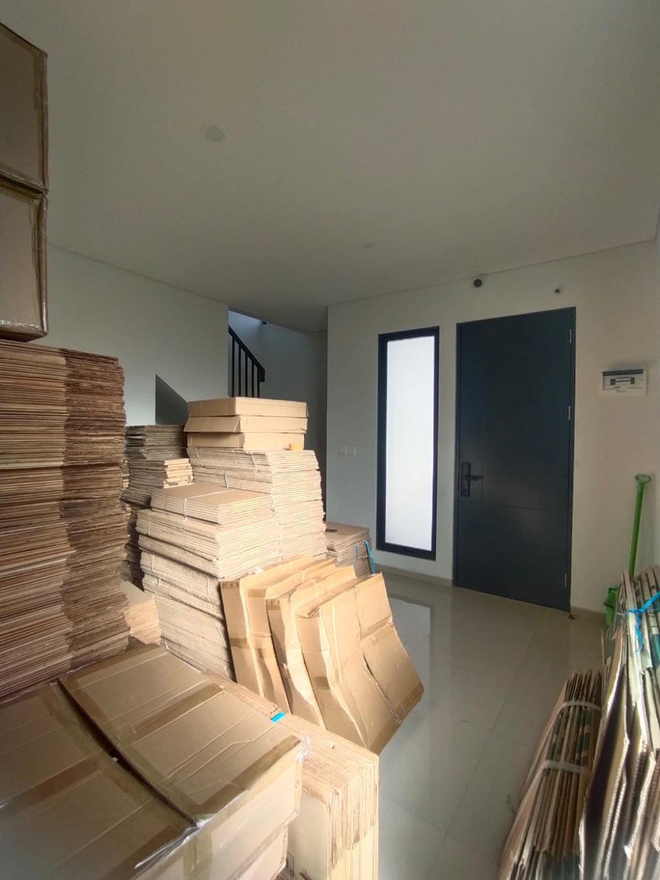Rumah Bagus Di Melia Hyra Graha Raya Bintaro Jaya