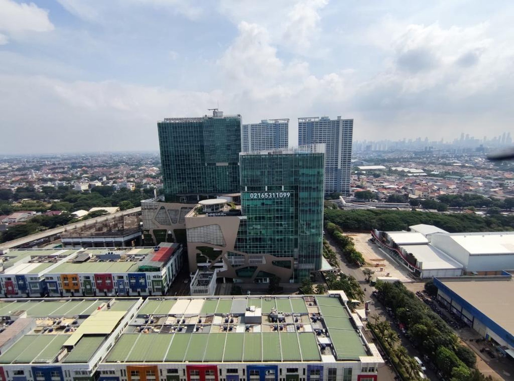 Harga super spesial! Apartemen The Kensington Tower Clifford, Kelapa Gading 