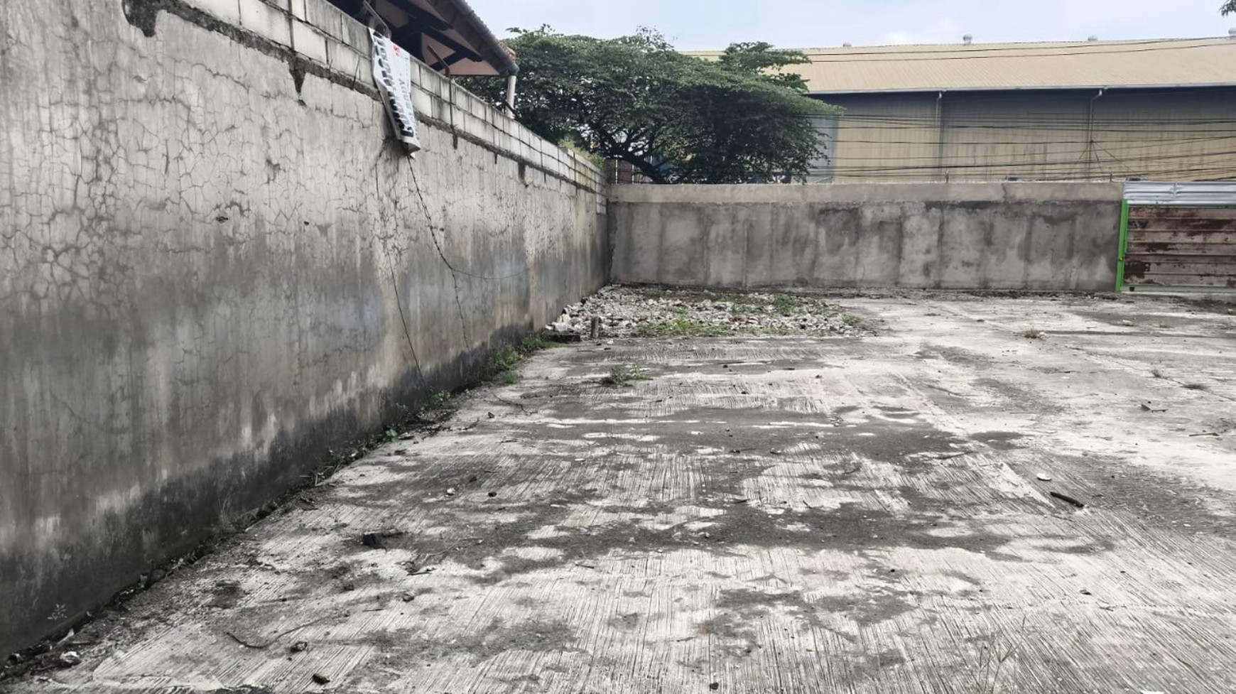 Kavling Luas di Jl H Adam Malik, Kreo Selatan, Larangan, Tangerang. Tiga Menit dari Halte TJ Petukangan D'MASIV