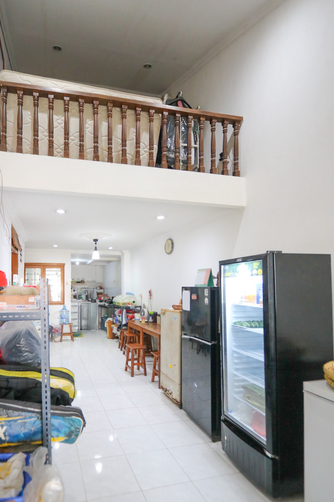 RUMAH KLASIK DI AREA KELAPA GADING KOPYOR