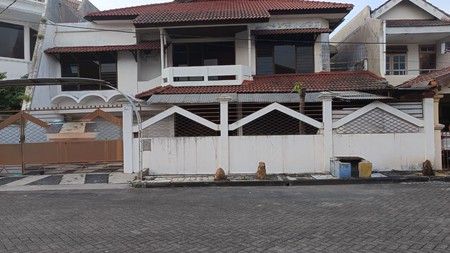 Dijual Rumah 2 lantai di Klampis Indah
