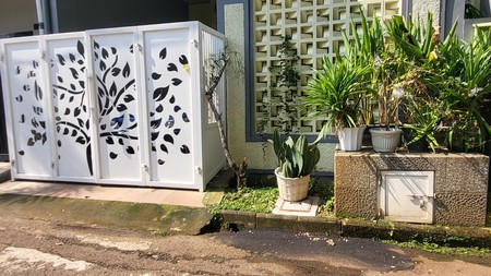 Rumah Full Renovasi Siap Huni di Serpong Park Dekat Tol