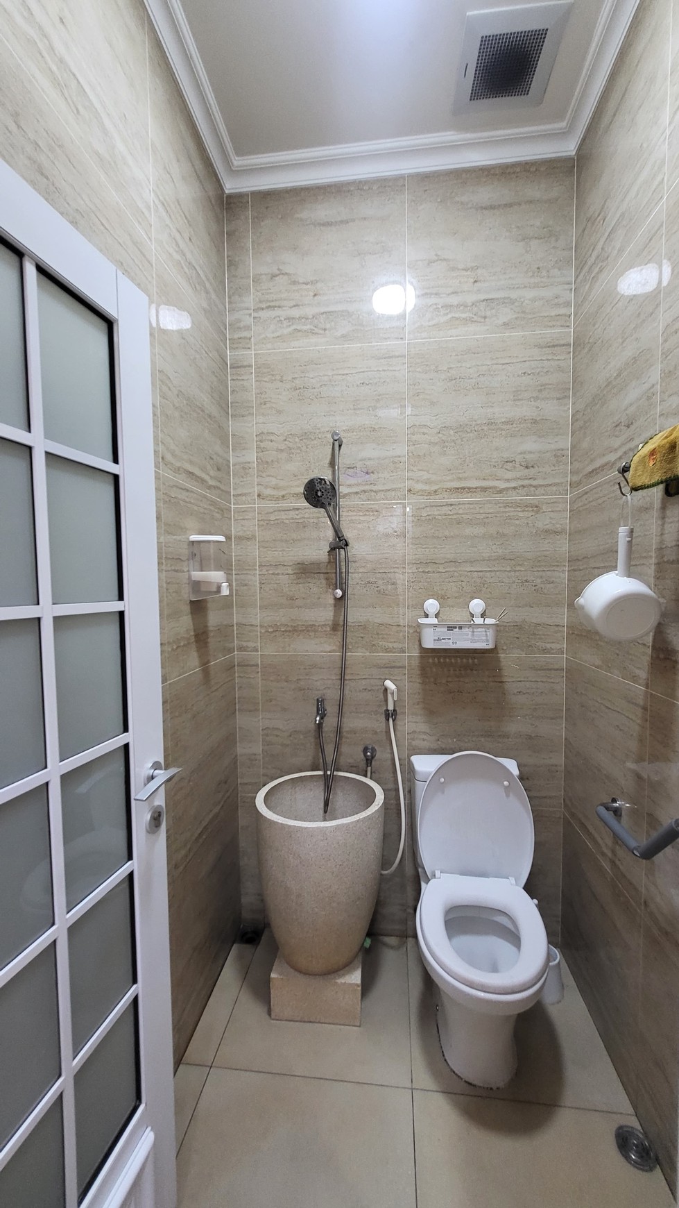 Rumah Full Renovasi Siap Huni di Serpong Park Dekat Tol