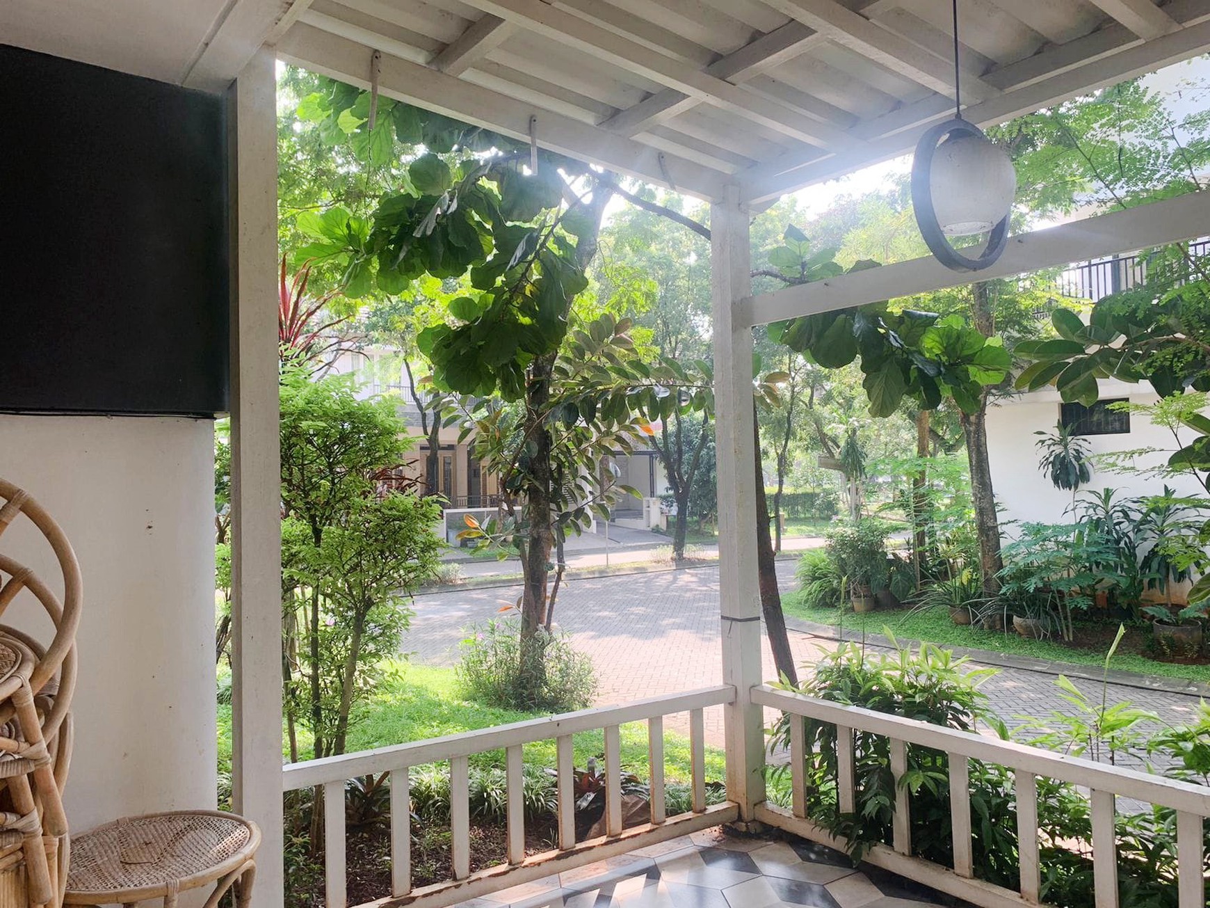 Rumah Posisi hoek,dalam cluster di Bintaro Jaya 7