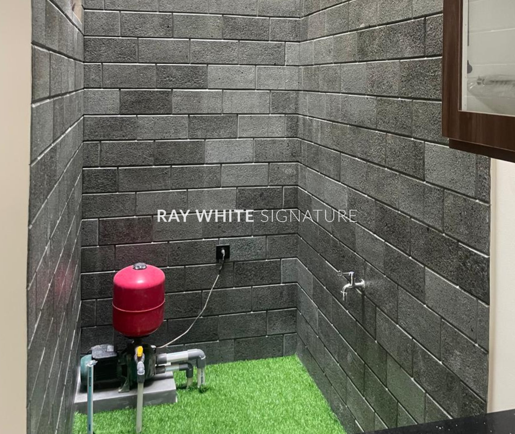 Di Jual Rumah Baru Luxury di Area Nyaman Jl Kejaksaan, Pondok Bambu