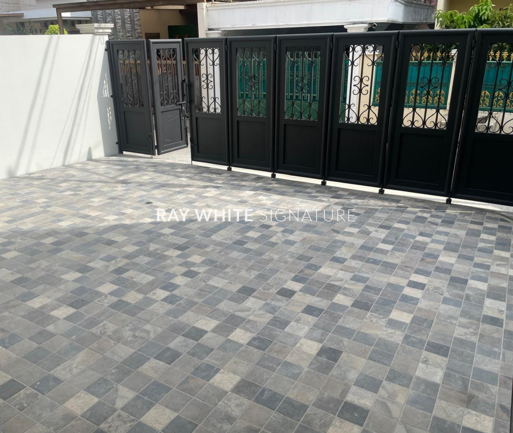 Di Jual Rumah Baru Luxury di Area Nyaman Jl Kejaksaan, Pondok Bambu
