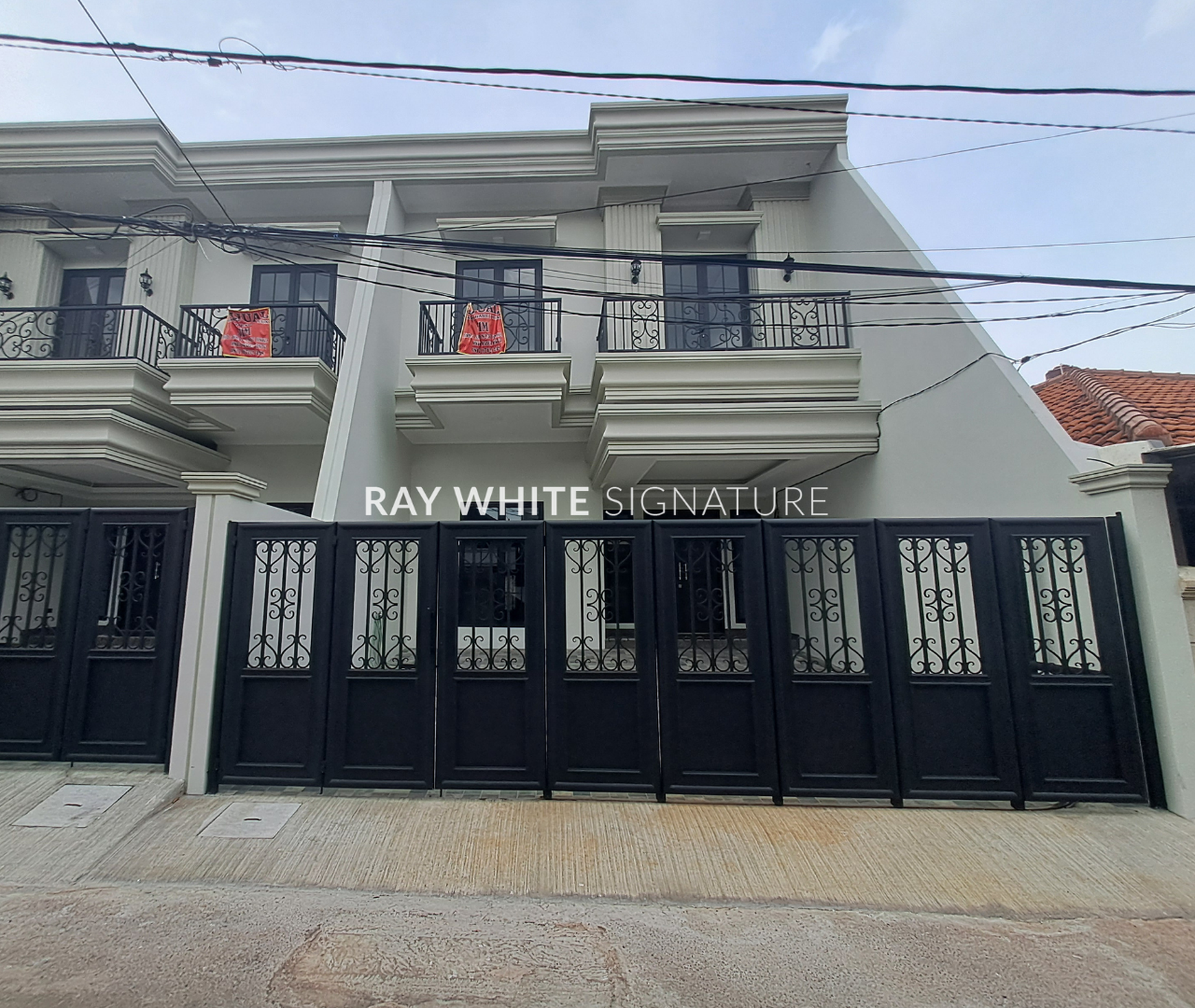 Di Jual Rumah Baru Luxury di Area Nyaman Jl Kejaksaan, Pondok Bambu