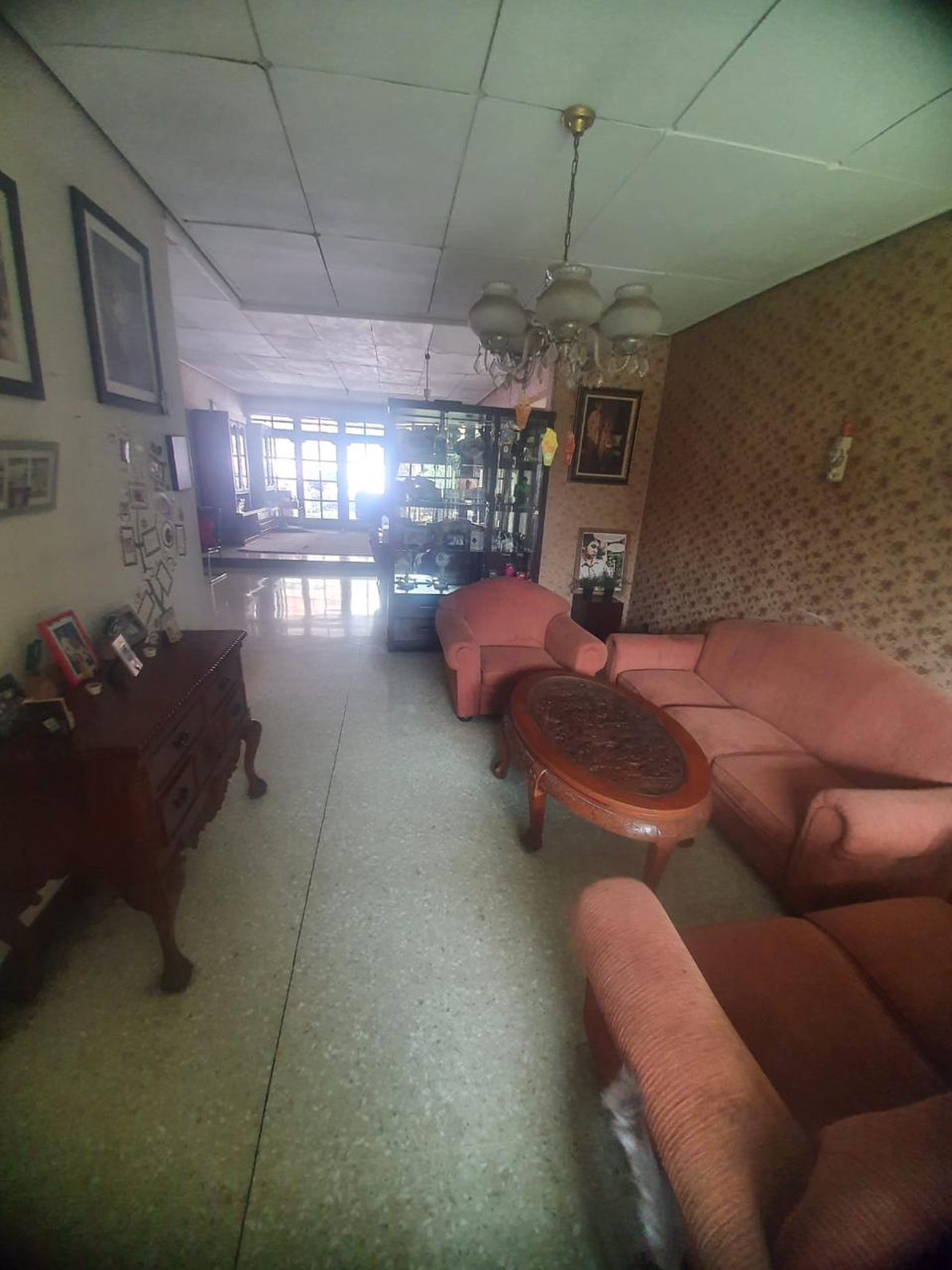 Dijual cepat rumah dibawah harga pasar di lebak lestari