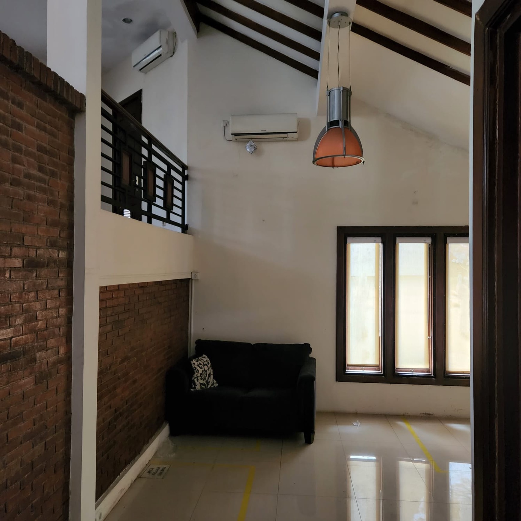 Di Jual Rumah Luas di Bintaro Siap Huni KM 5 KT 4 @Sektor 9