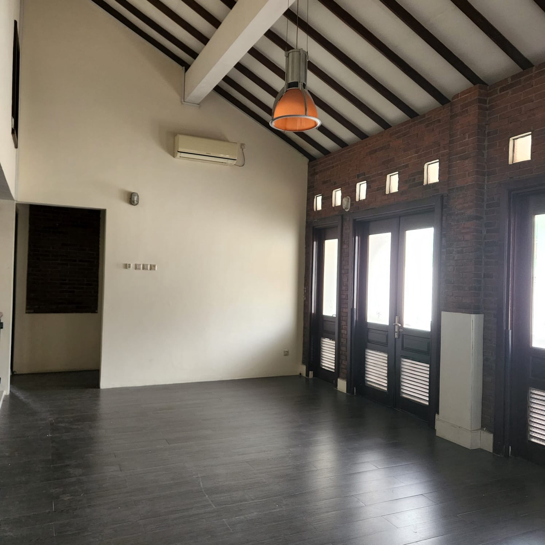 Di Jual Rumah Luas di Bintaro Siap Huni KM 5 KT 4 @Sektor 9