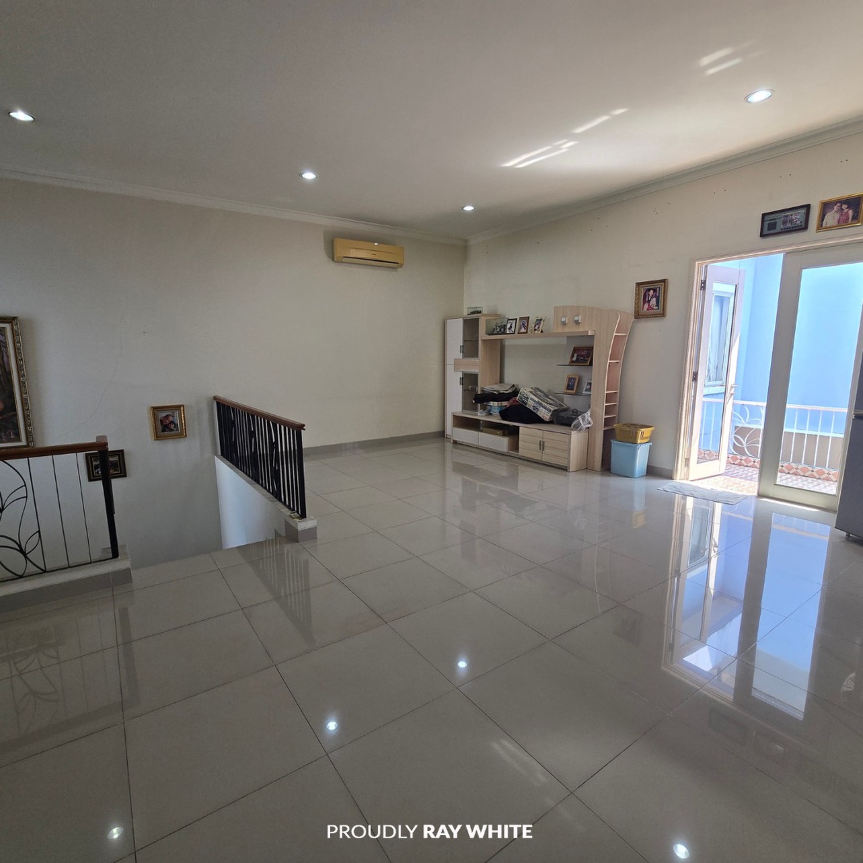 Rumah di PHG Gading serpong hanya Jalan kaki 2 menit ke lapangan Golf