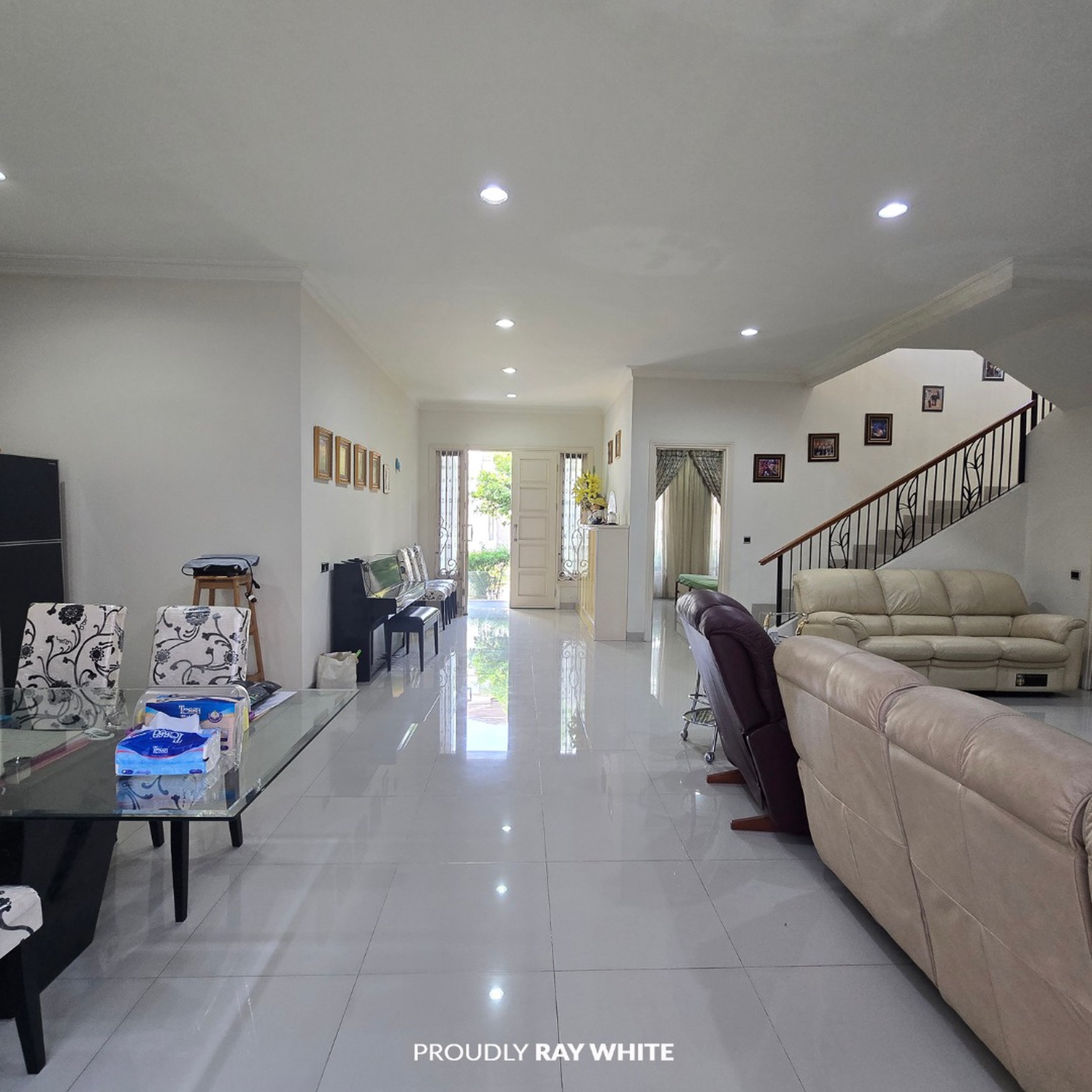 Rumah di PHG Gading serpong hanya Jalan kaki 2 menit ke lapangan Golf