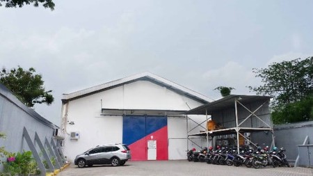 Disewakan Tanah dan Bangunan Strategis Jalan Raya Wiyung Surabaya