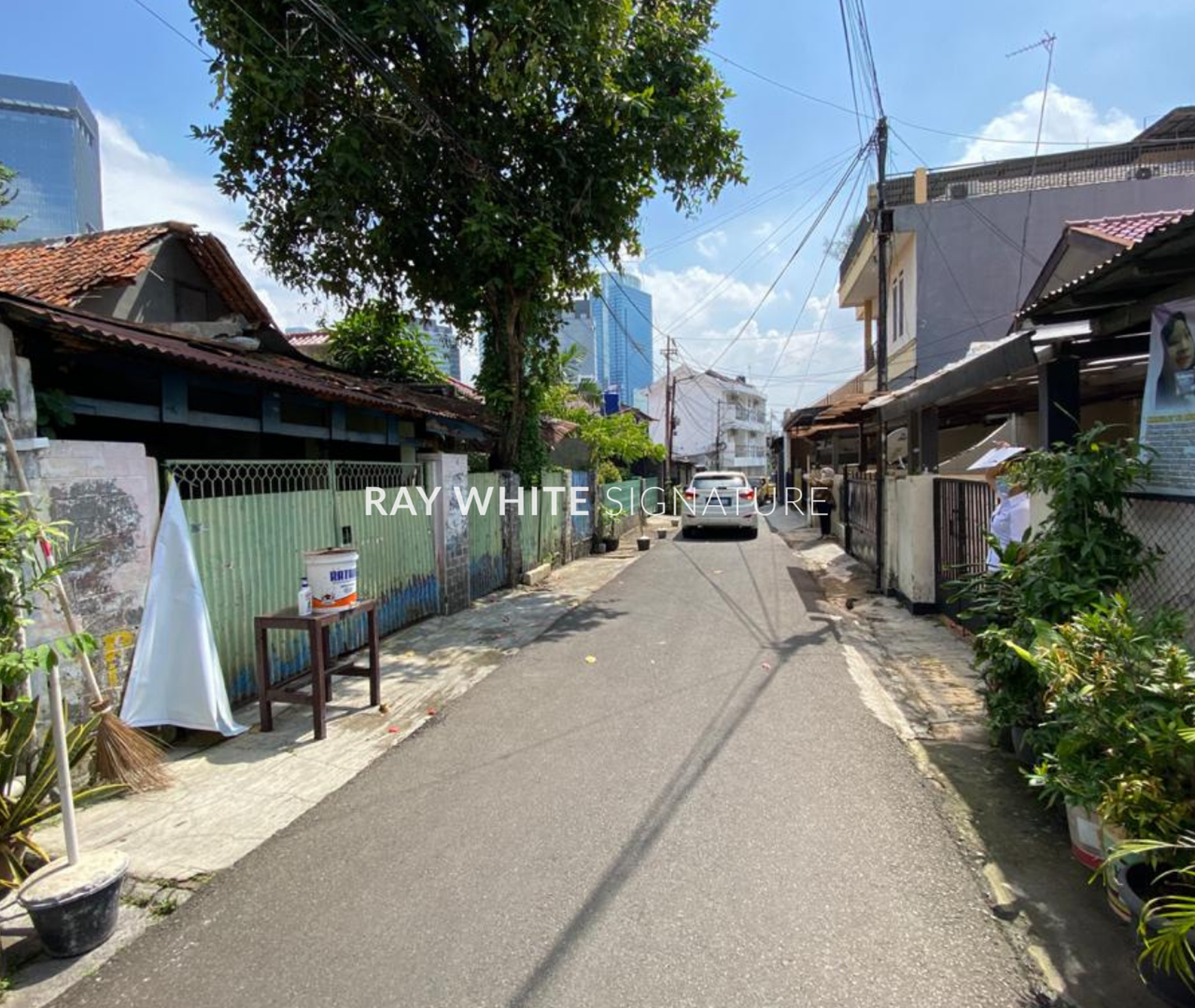 Dijual Rumah Hitung Tanah Area SCBD di Jl Kebalen II Kebayoran Baru