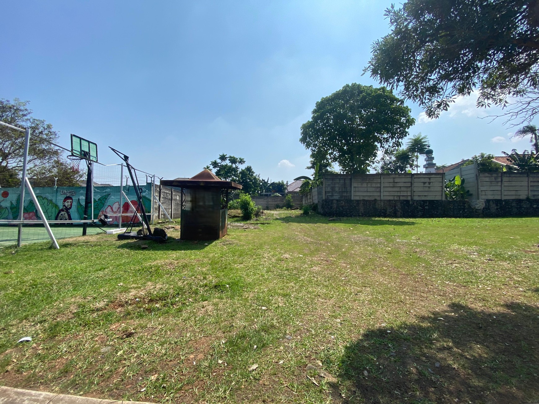 Kavling siap bangun dengan lingkungan yang Elit di Discovery  Bintaro