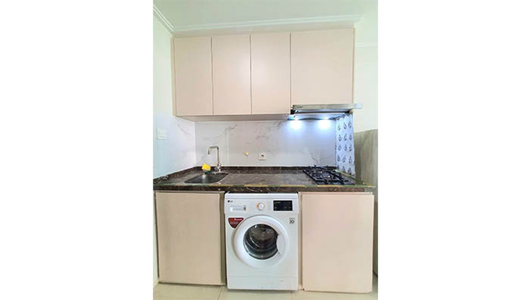 Apartemen Green Sedayu, Taman Palem