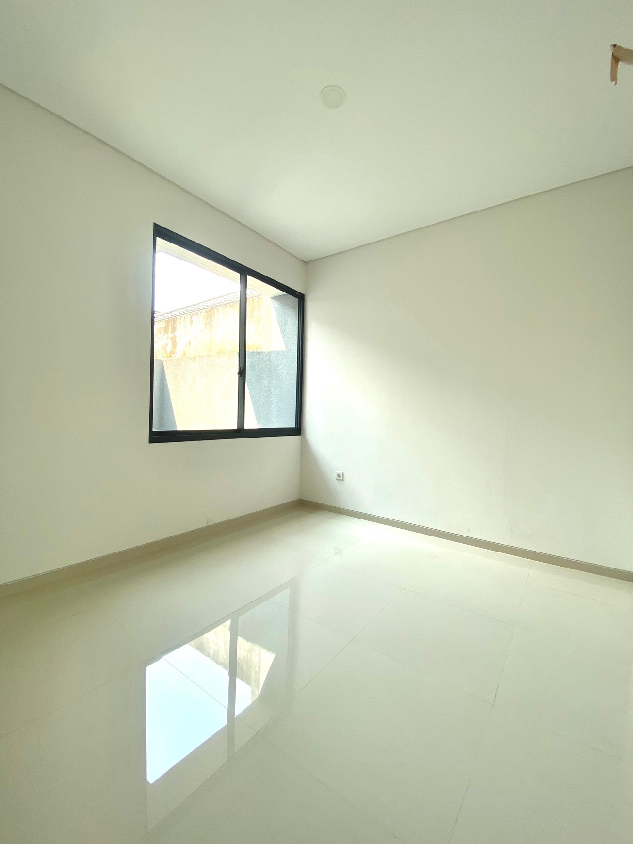 Rumah Cantik brand new di Kebayoran Residence Bintaro 