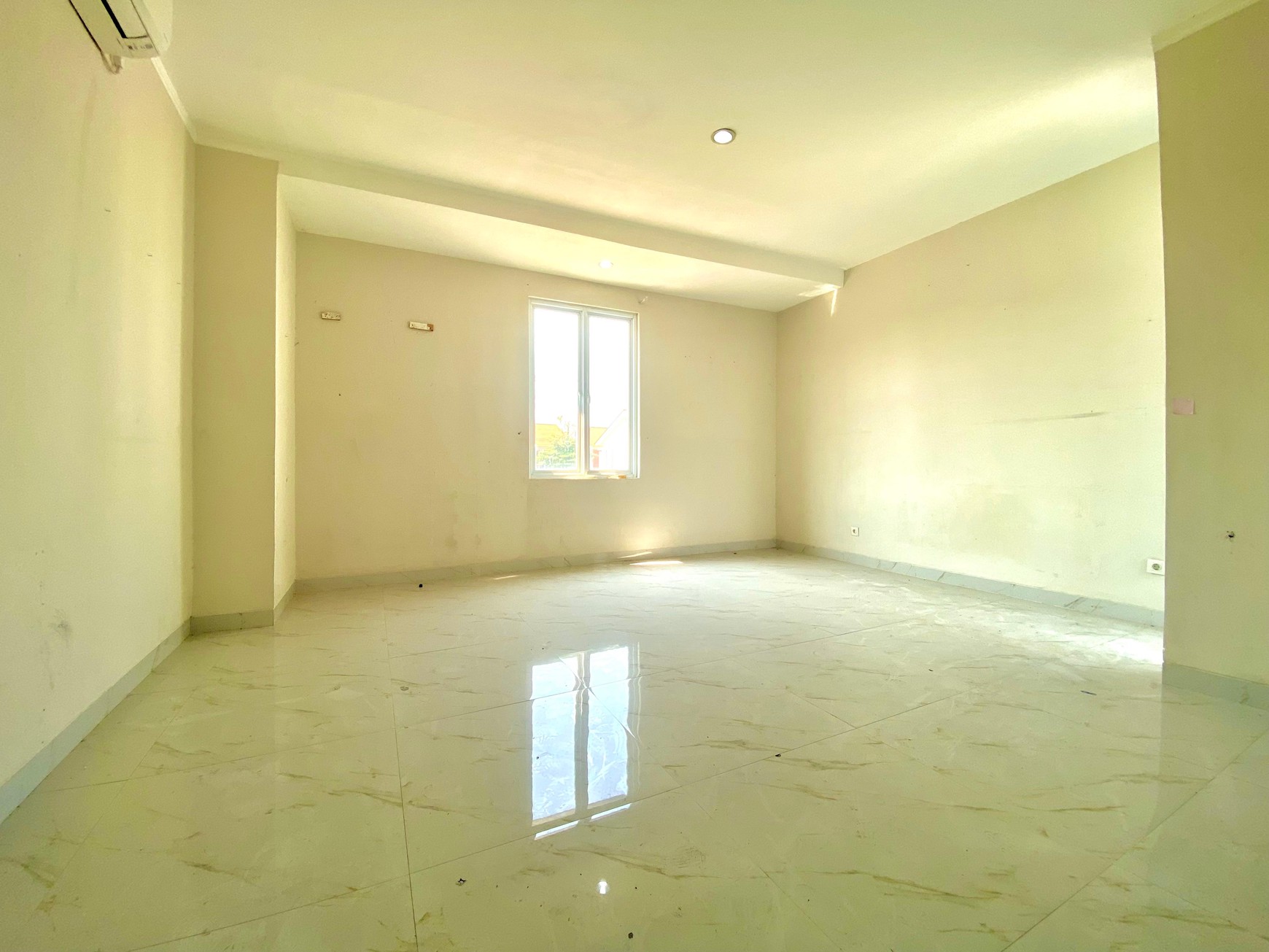 Hunian Eksklusif dengan Kolam Renang Pribadi di Discovery Bintaro 