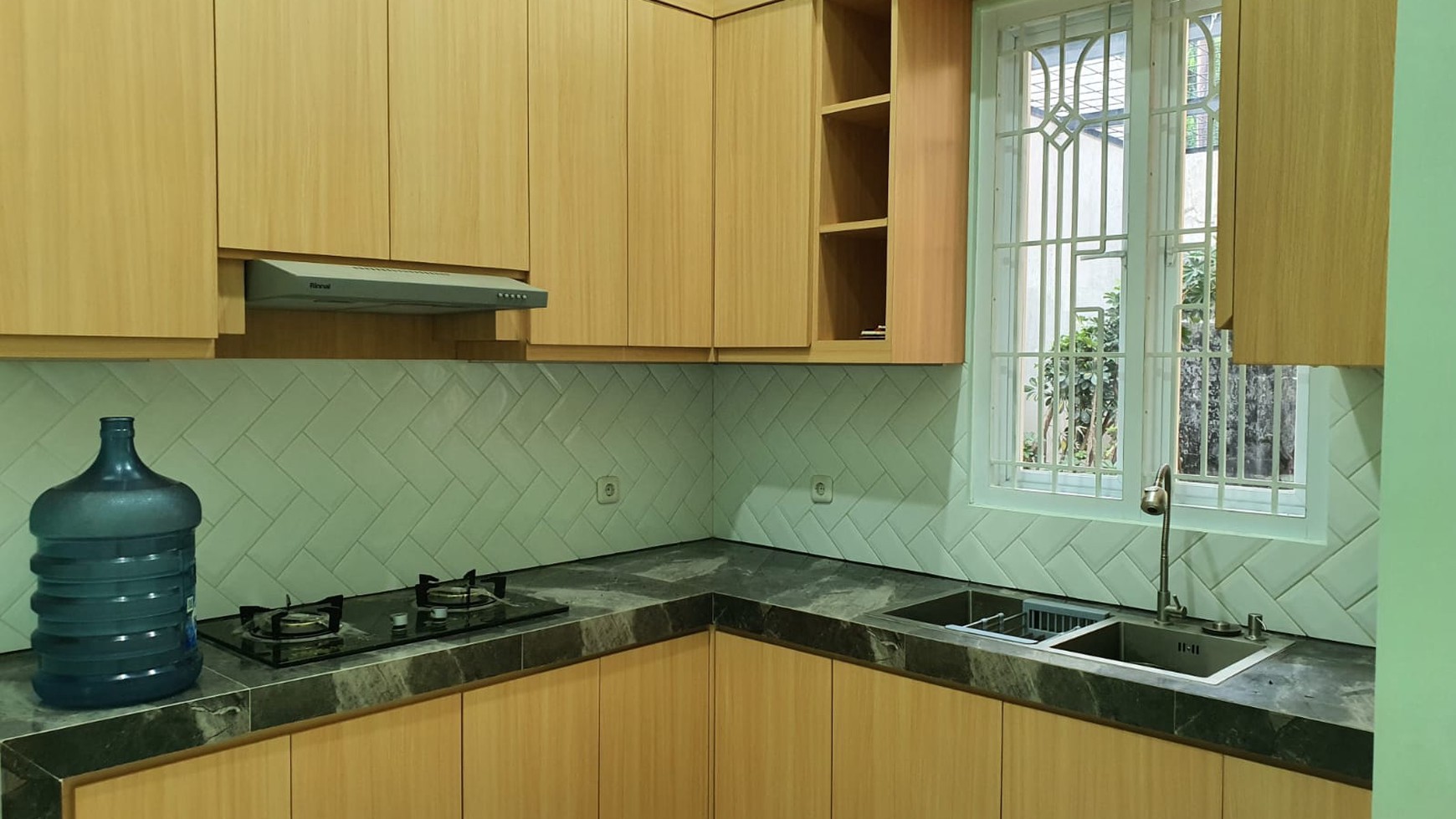 For Sale Rumah Asri Nyaman Bintaro Jakarta Selatan Akses Jalan Luas 2 Mobil 