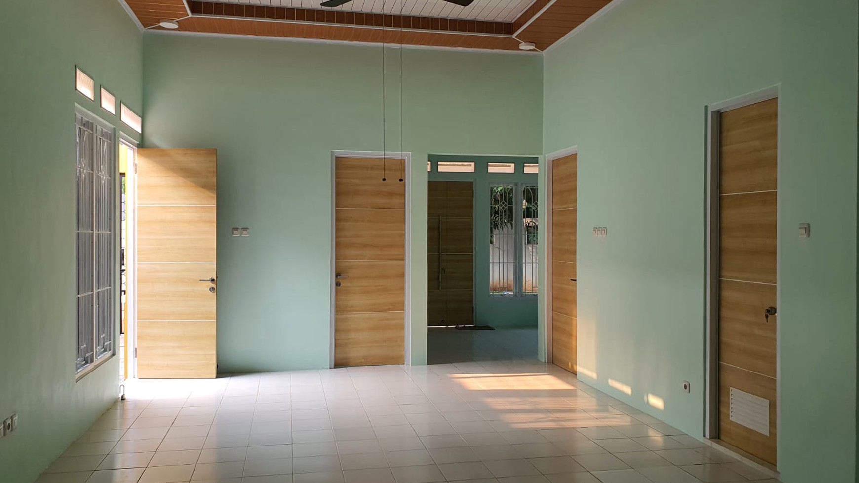 For Sale Rumah Asri Nyaman Bintaro Jakarta Selatan Akses Jalan Luas 2 Mobil 