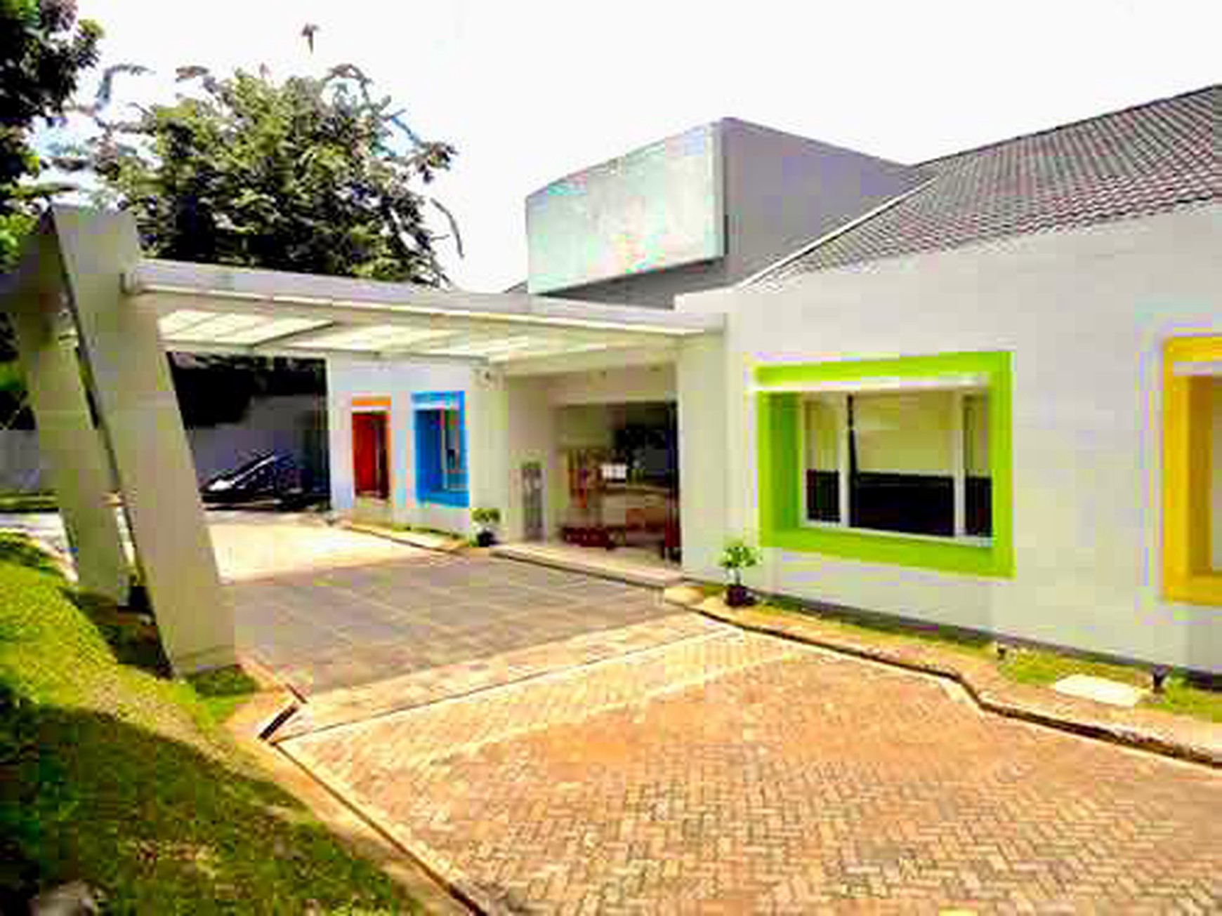 Hunian Strategis di Jalan Pejaten Barat Raya, Lokasi Prime !