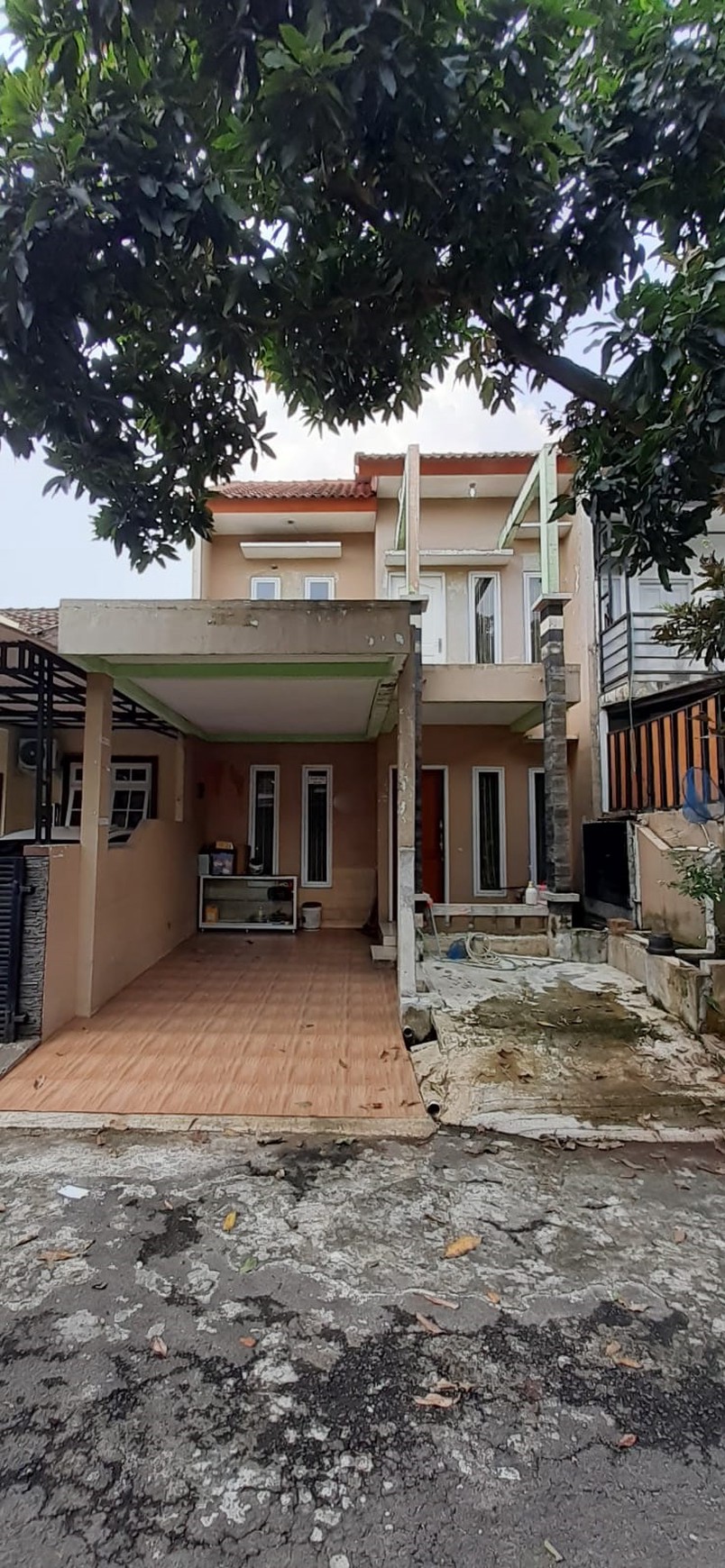 Rumah 2 Lantai Siap Huni dengan Hunian Nyaman dan Asri @Sektor 9, Bintaro.