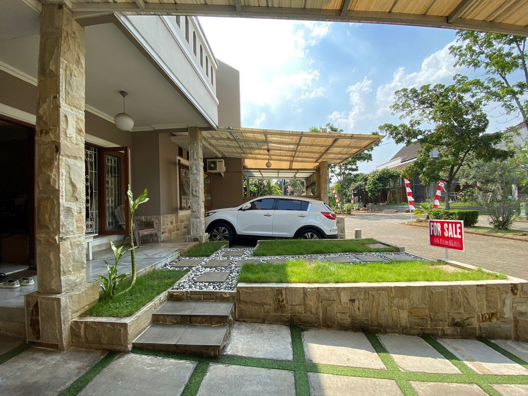 Hunian Cozy Siap Huni dalam Komplek Asri Cirendeu dengan Harga Super Terjangkau