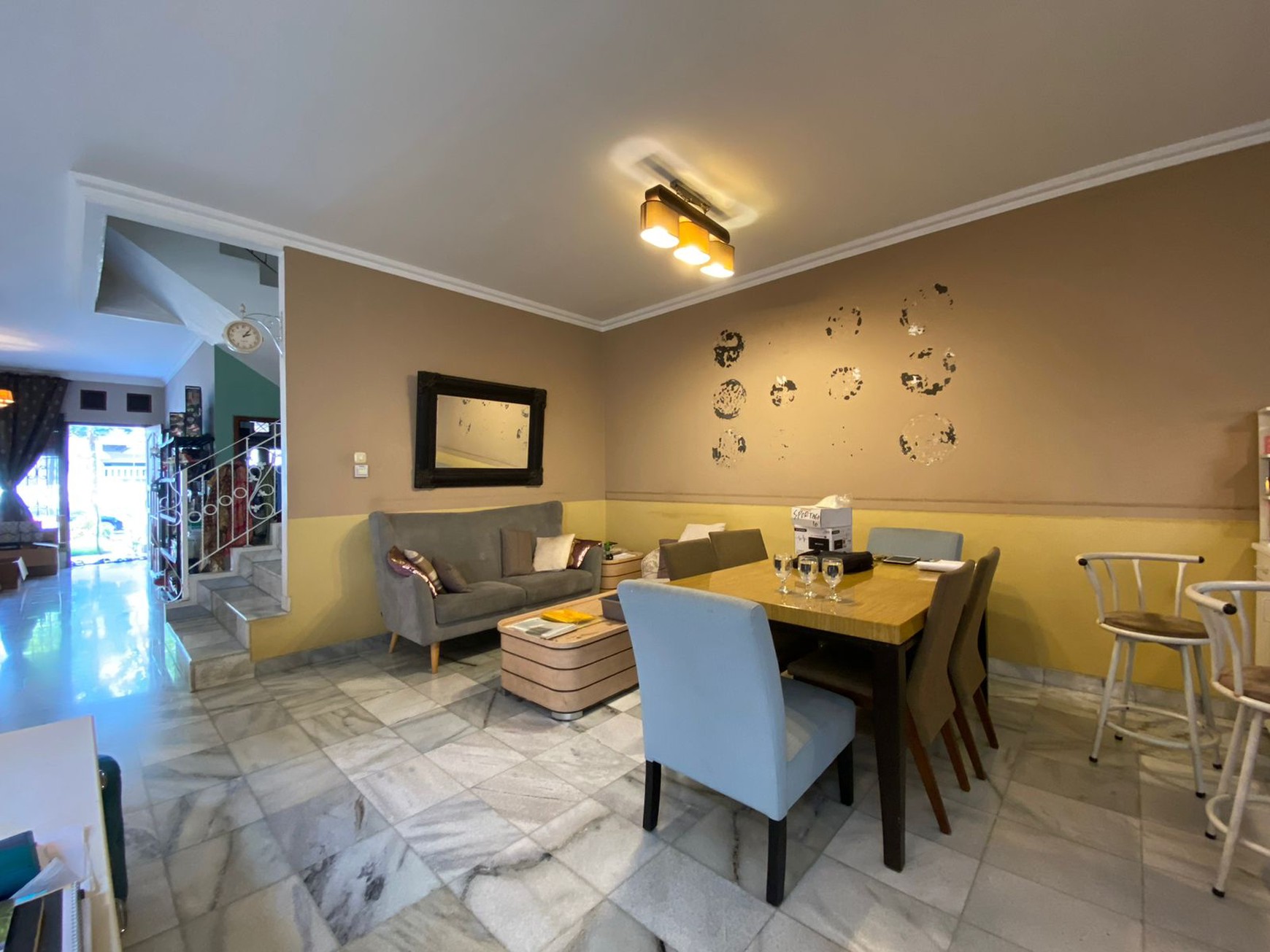 Hunian Cozy Siap Huni dalam Komplek Asri Cirendeu dengan Harga Super Terjangkau