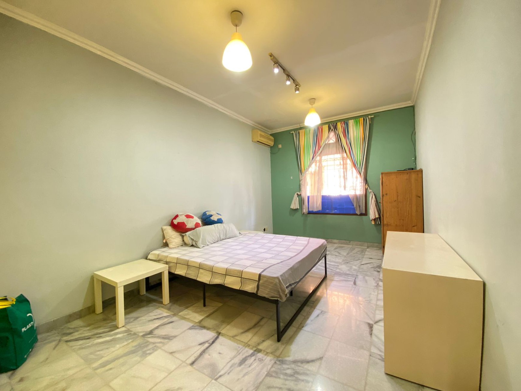 Hunian Cozy Siap Huni dalam Komplek Asri Cirendeu dengan Harga Super Terjangkau