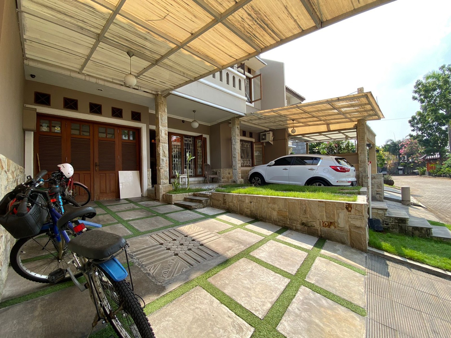 Hunian Cozy Siap Huni dalam Komplek Asri Cirendeu dengan Harga Super Terjangkau