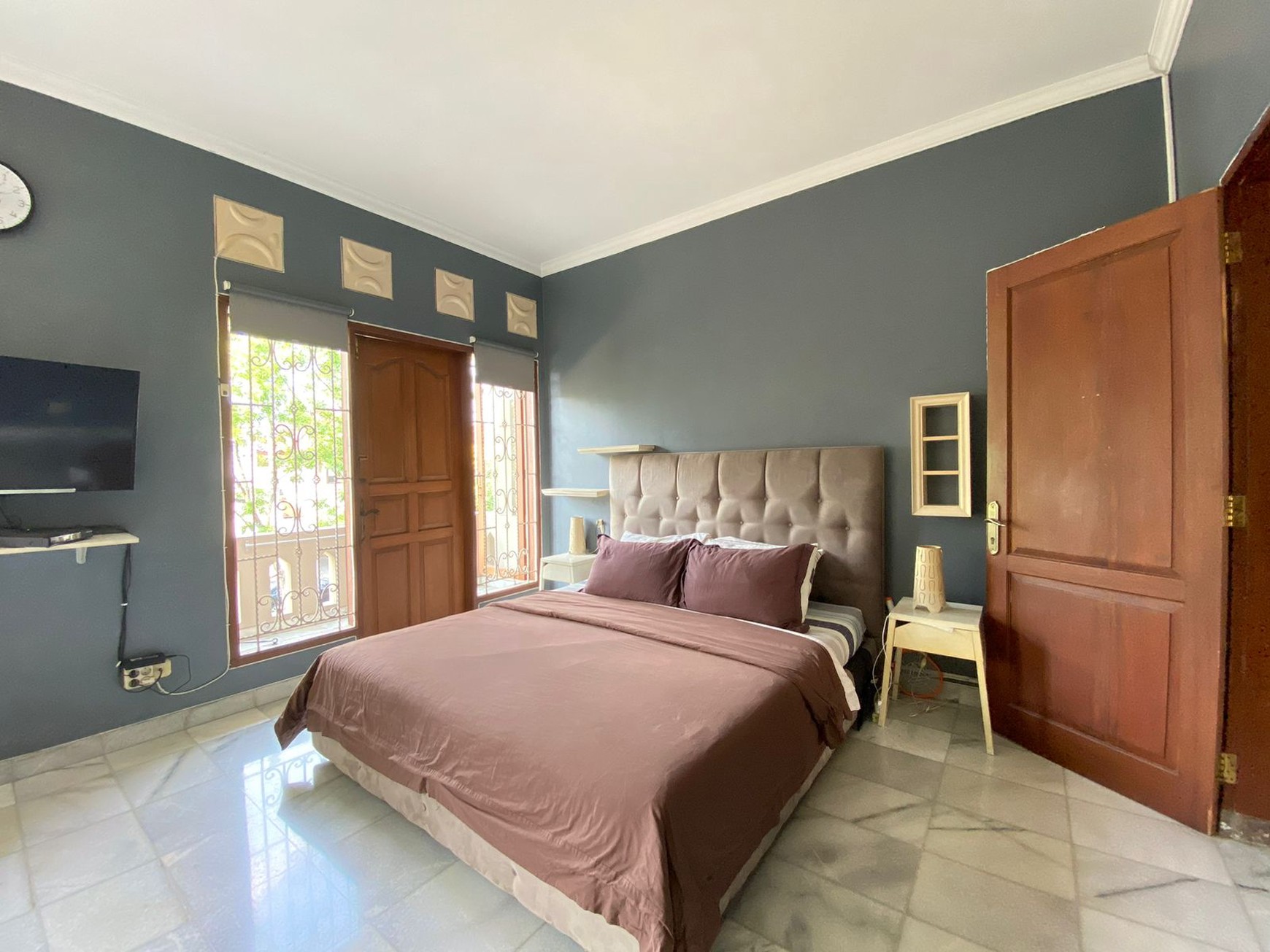 Hunian Cozy Siap Huni dalam Komplek Asri Cirendeu dengan Harga Super Terjangkau