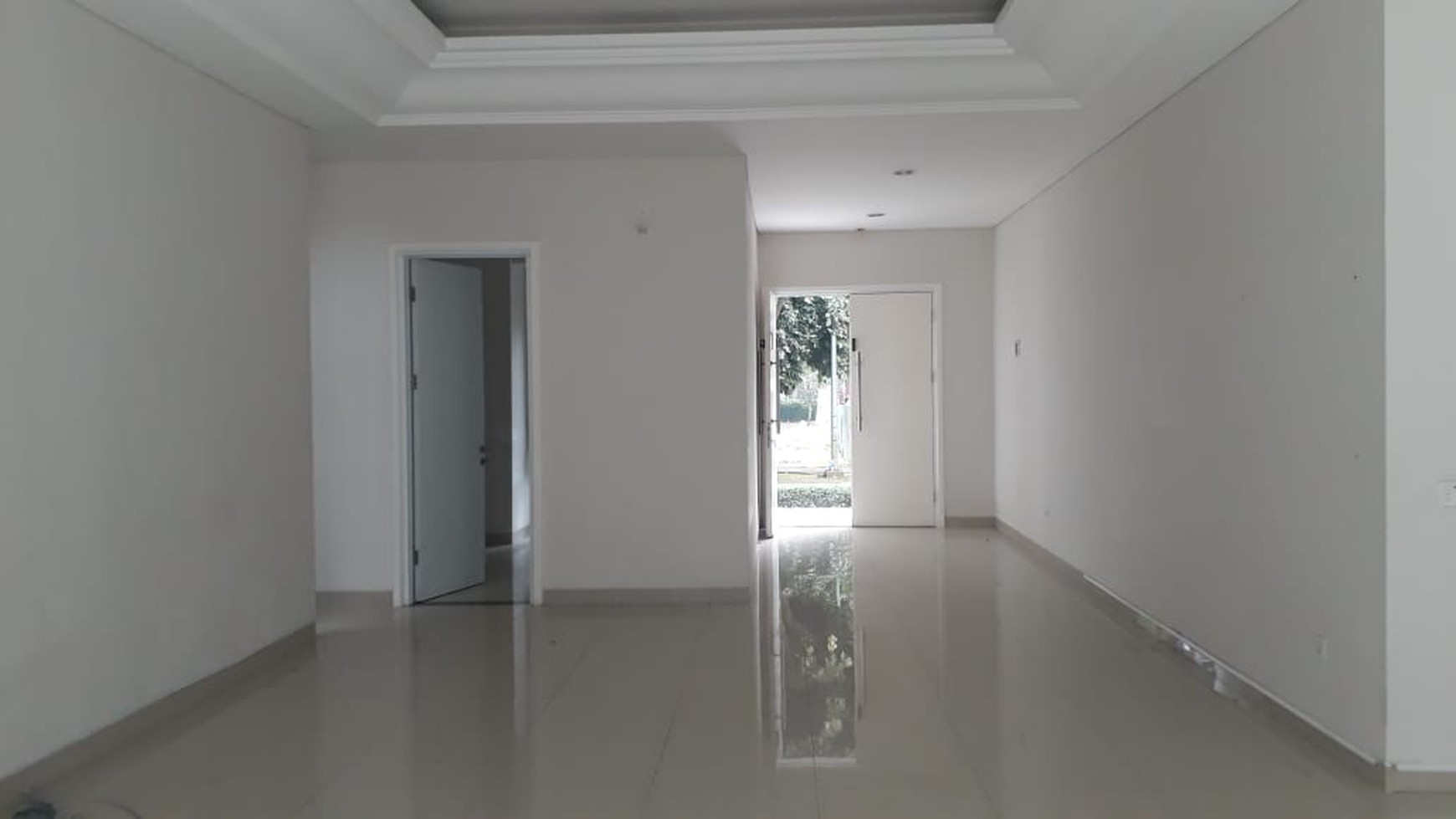 For rent open space house semi furnish at De Park De Maja BSD CITY