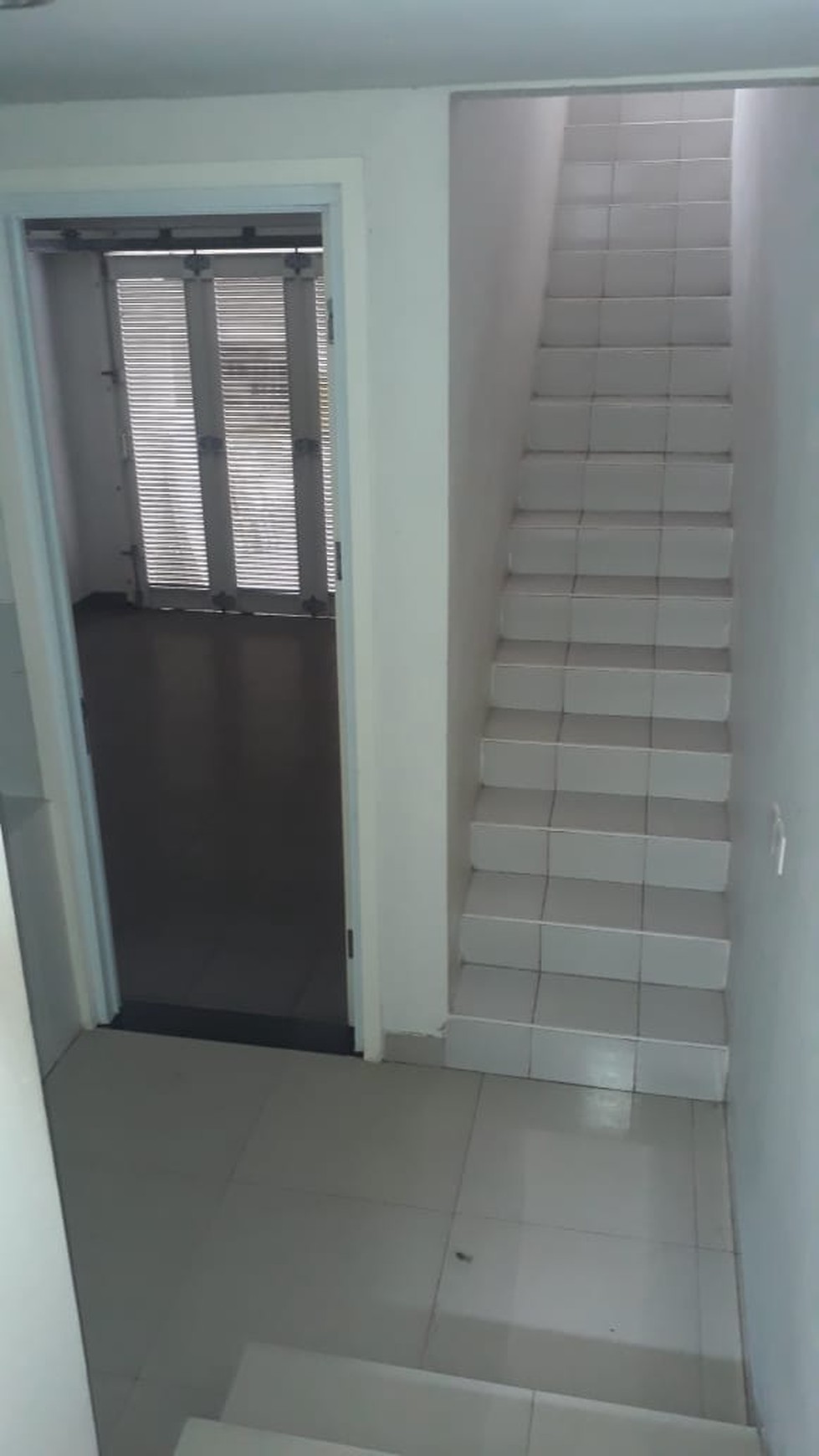 For rent open space house semi furnish at De Park De Maja BSD CITY