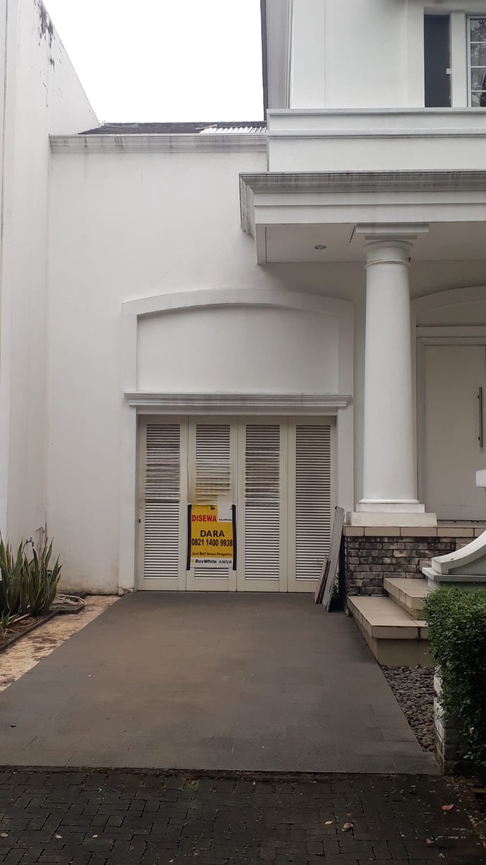 For rent open space house semi furnish at De Park De Maja BSD CITY