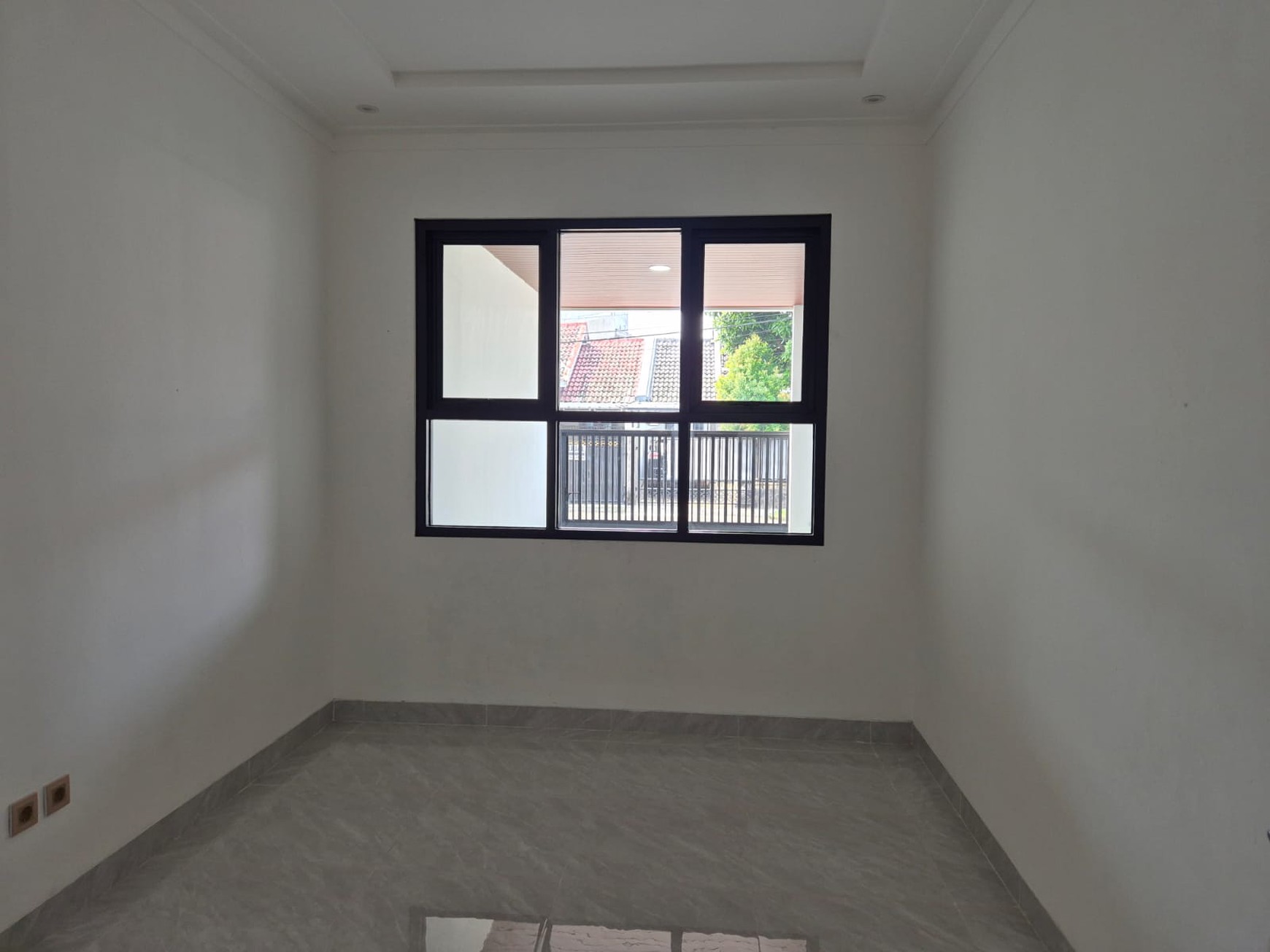 Rumah Brand New Modern design dengan lokasi stategis di Bintaro