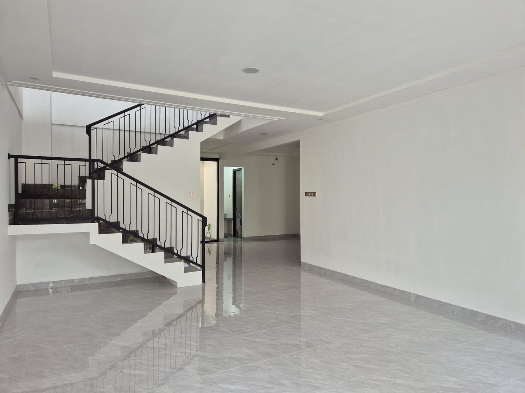 Rumah Brand New Modern design dengan lokasi stategis di Bintaro