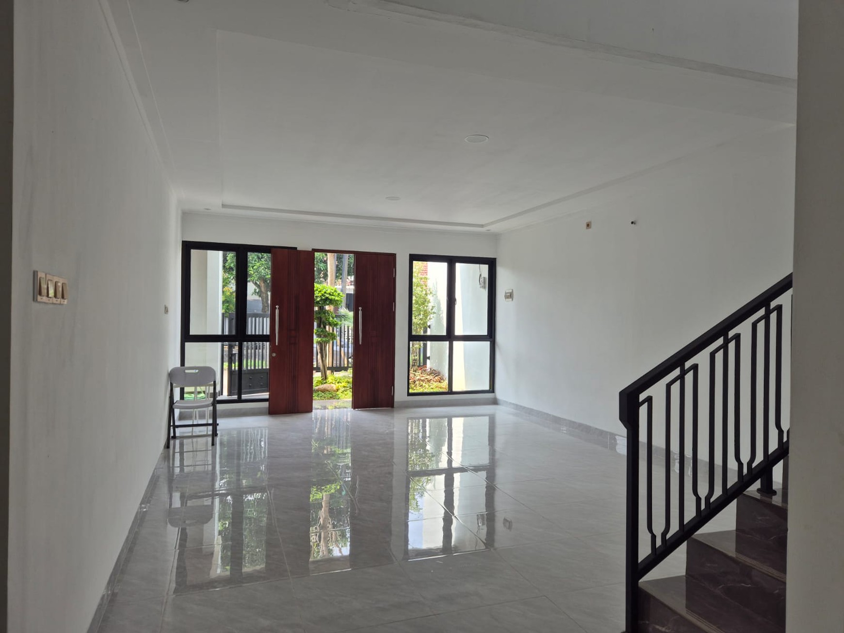 Rumah Brand New Modern design dengan lokasi stategis di Bintaro
