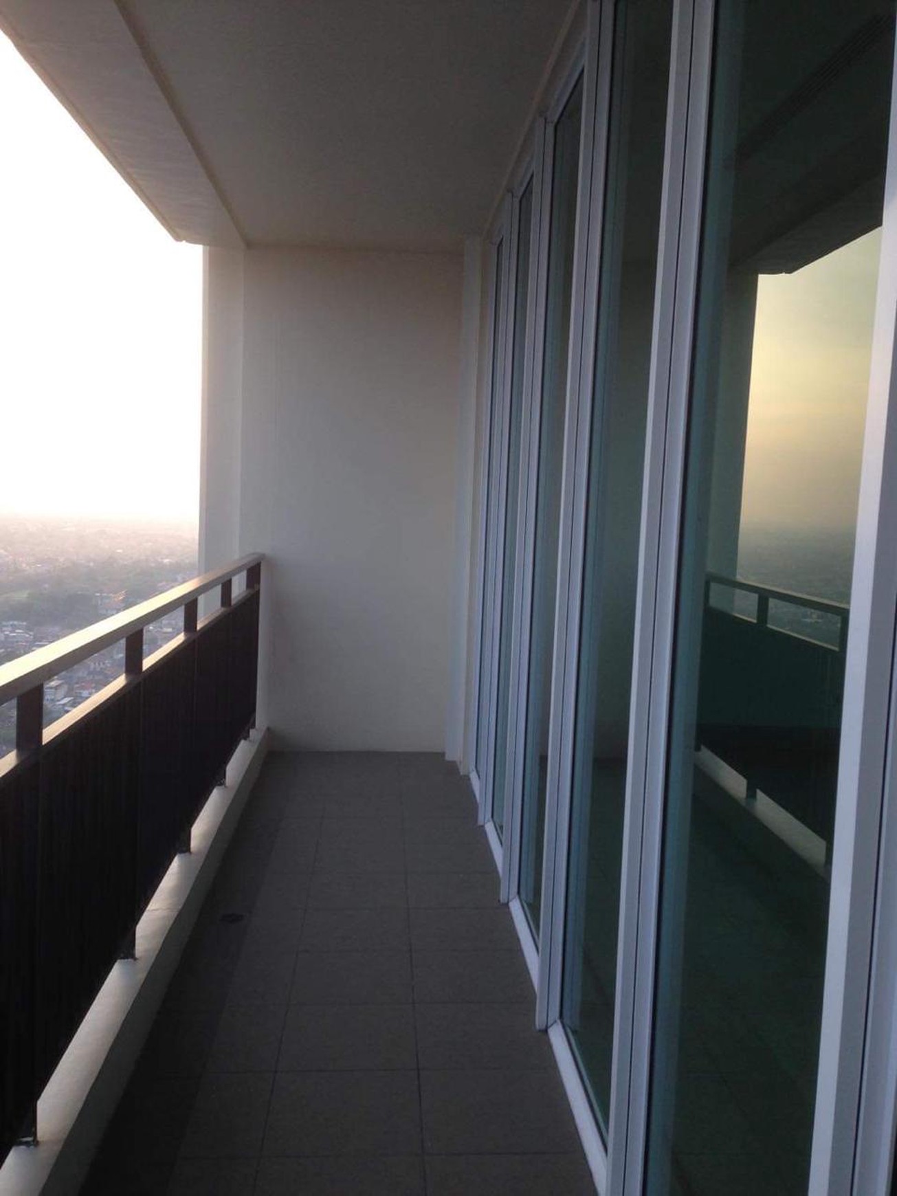 Luxurious 2 BR apartment in Pakubuwono House