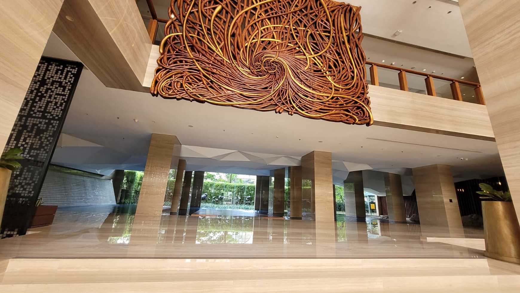 Luxurious 2 BR apartment in Pakubuwono House