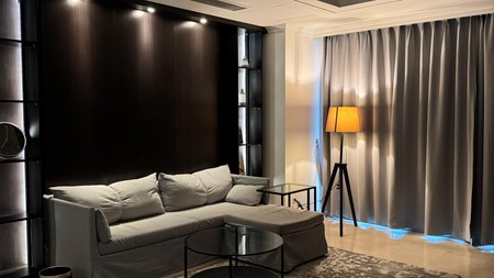 Disewakan Apartement Sudirman Mansion Lt. 21, Lokasi Strategis 