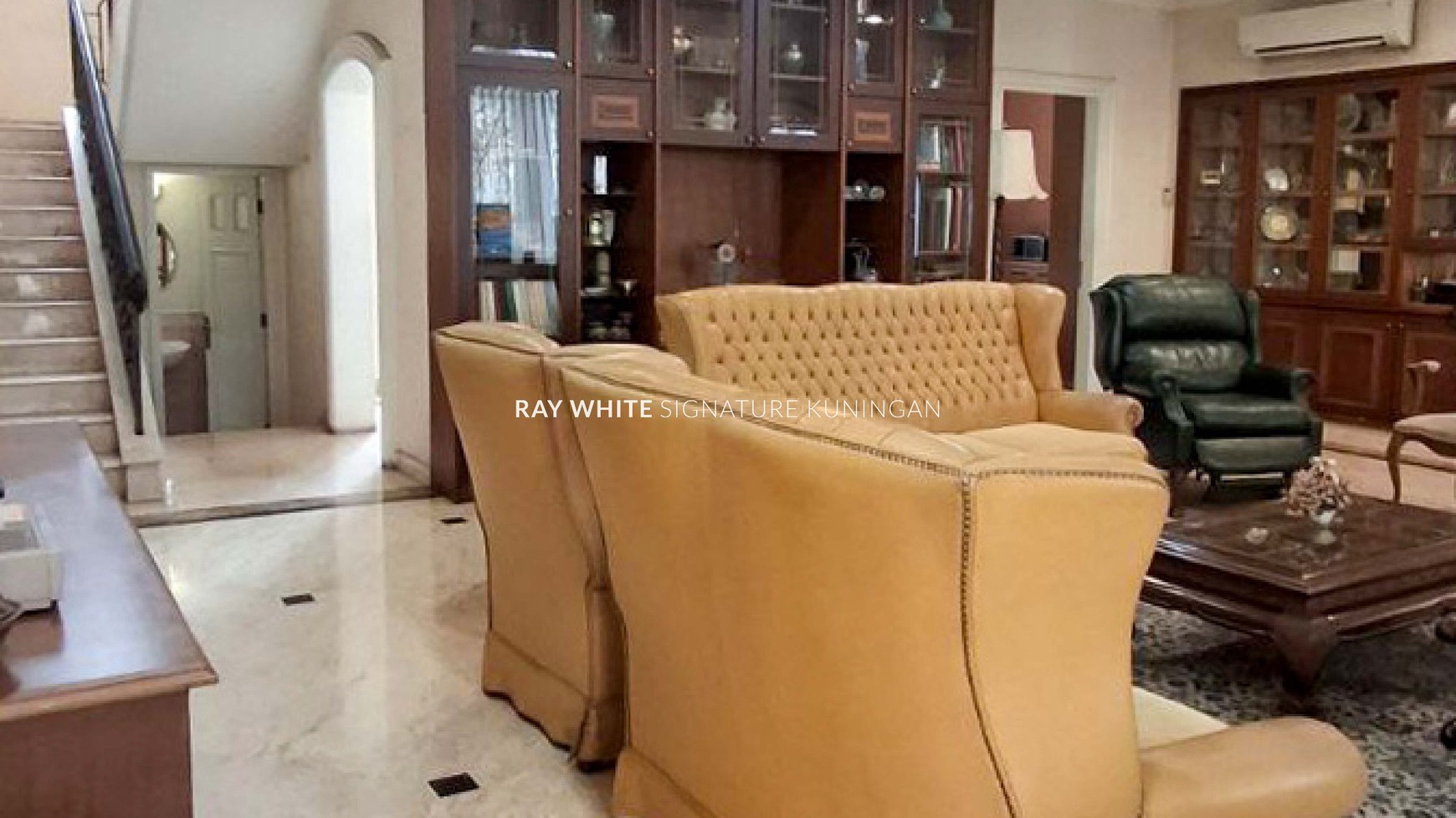 Dijual Rumah Mewah Di Patiunus , SHM