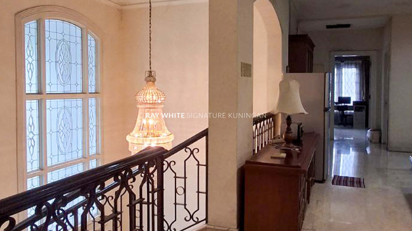 Dijual Rumah Mewah Di Patiunus , SHM