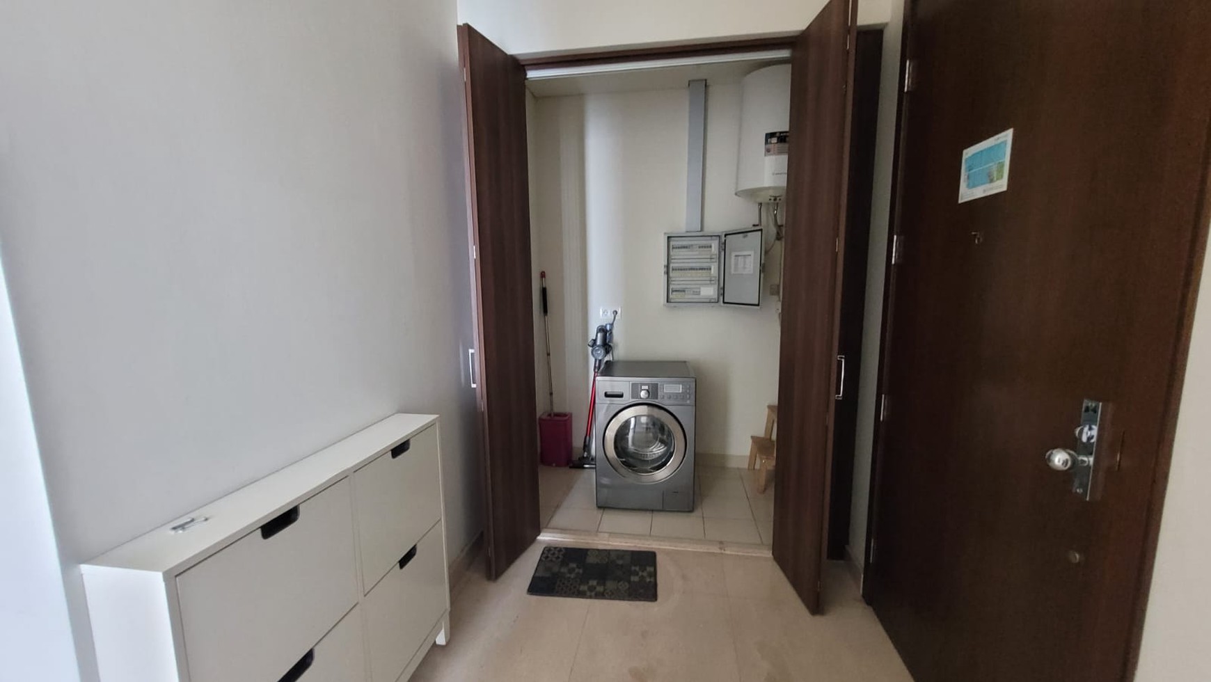 Luxurious 2 BR apartment in Pakubuwono House