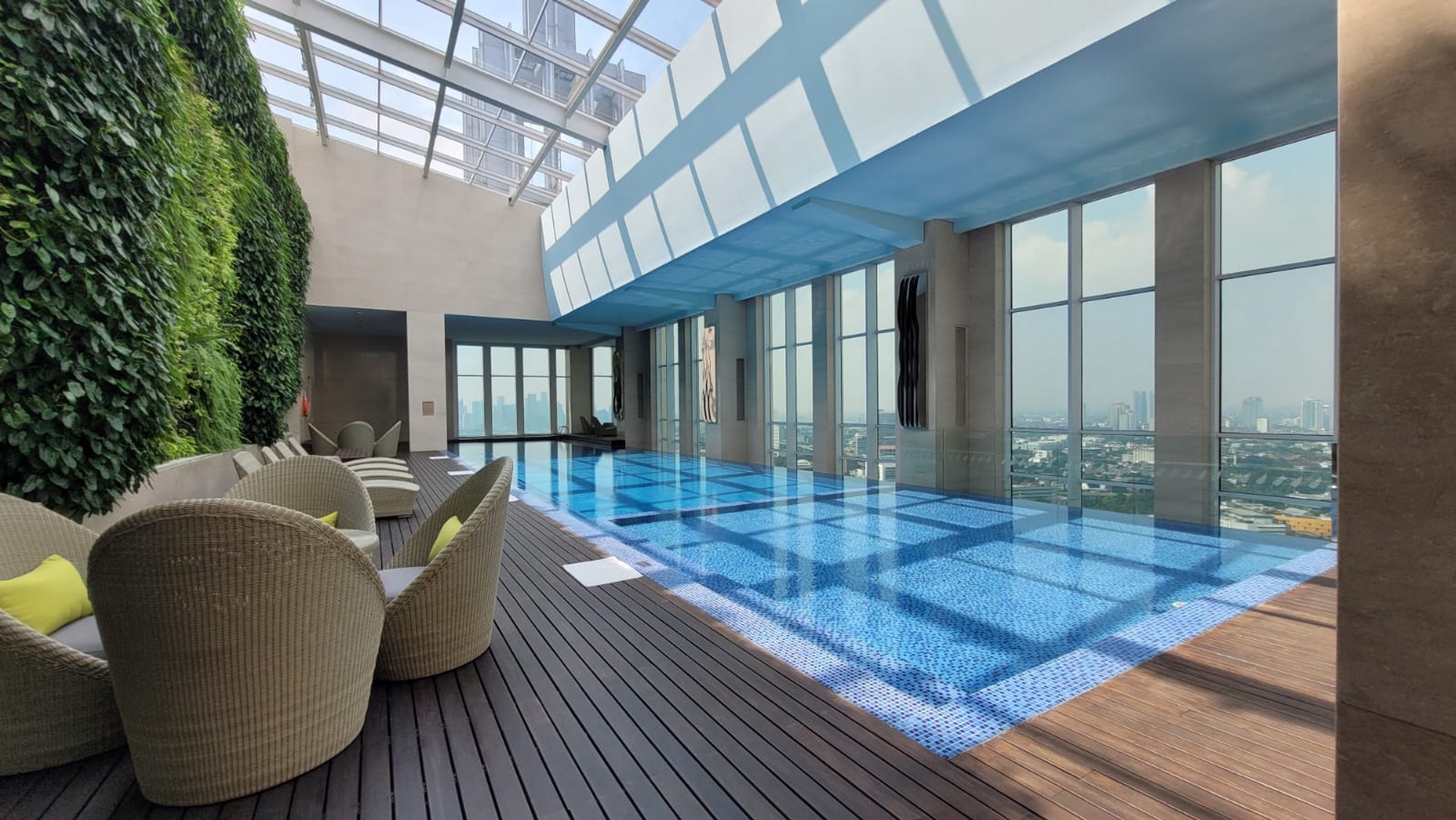 Luxurious 2 BR apartment in Pakubuwono House