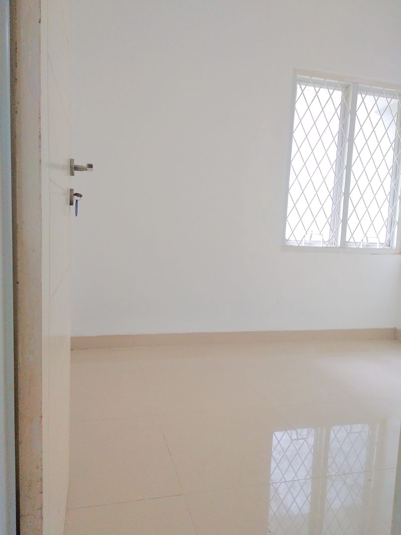 Rumah Siap Huni dengan Hunian Nyaman dan Asri di Ciputat