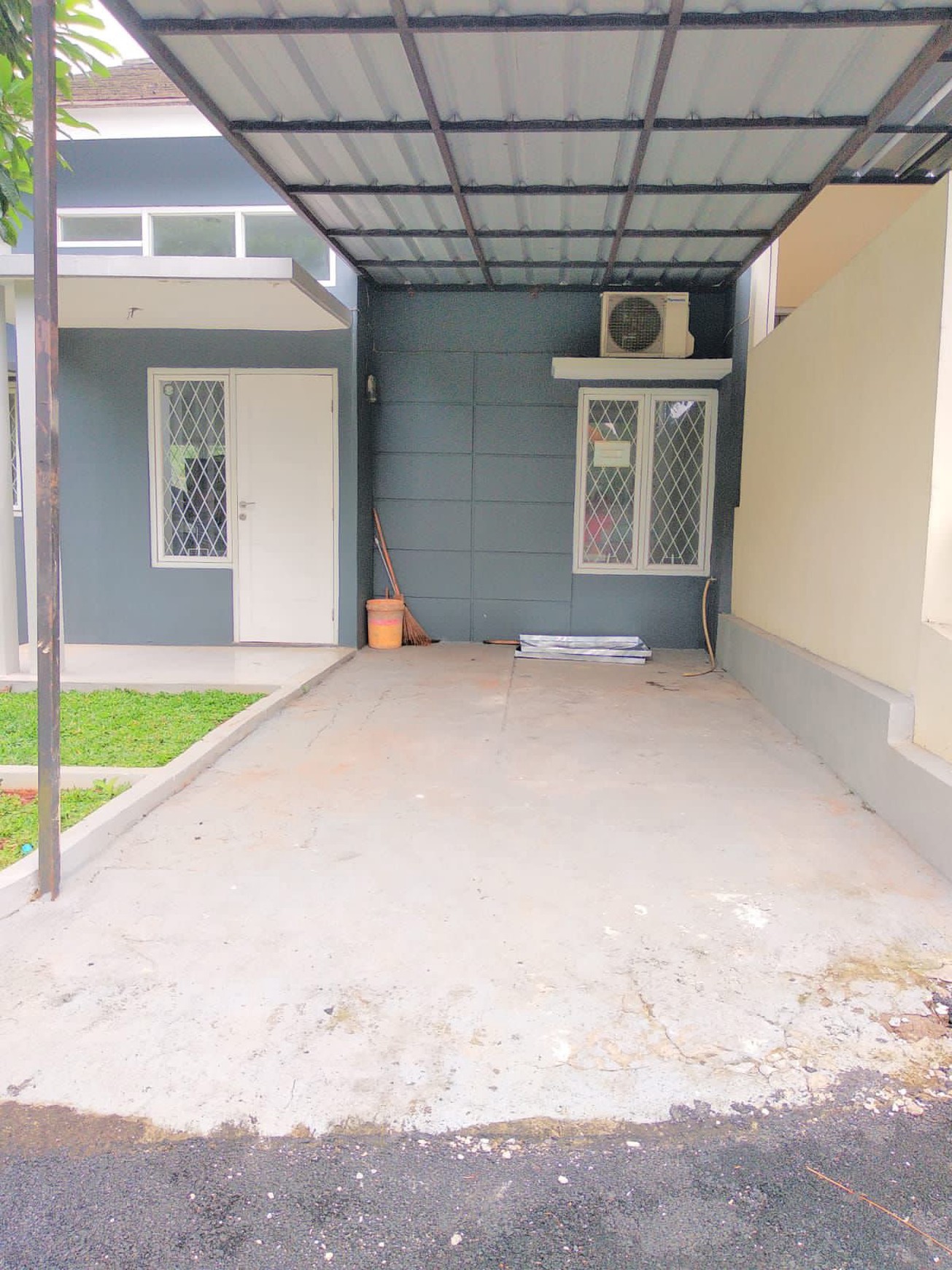 Rumah Siap Huni dengan Hunian Nyaman dan Asri di Ciputat