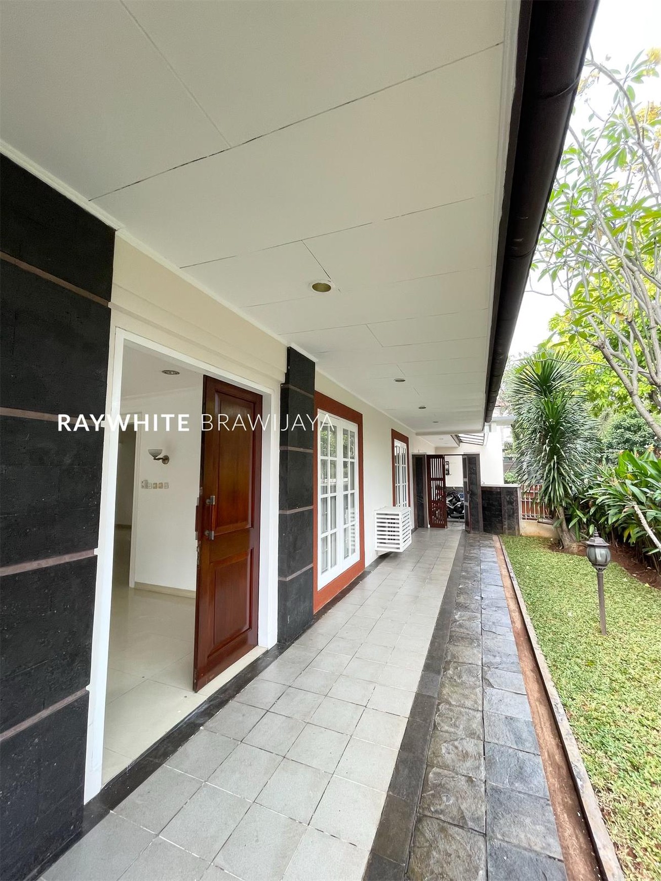 Rumah Siap Huni Lingkungan Tenang Area Kenanga Ampera Cilandak