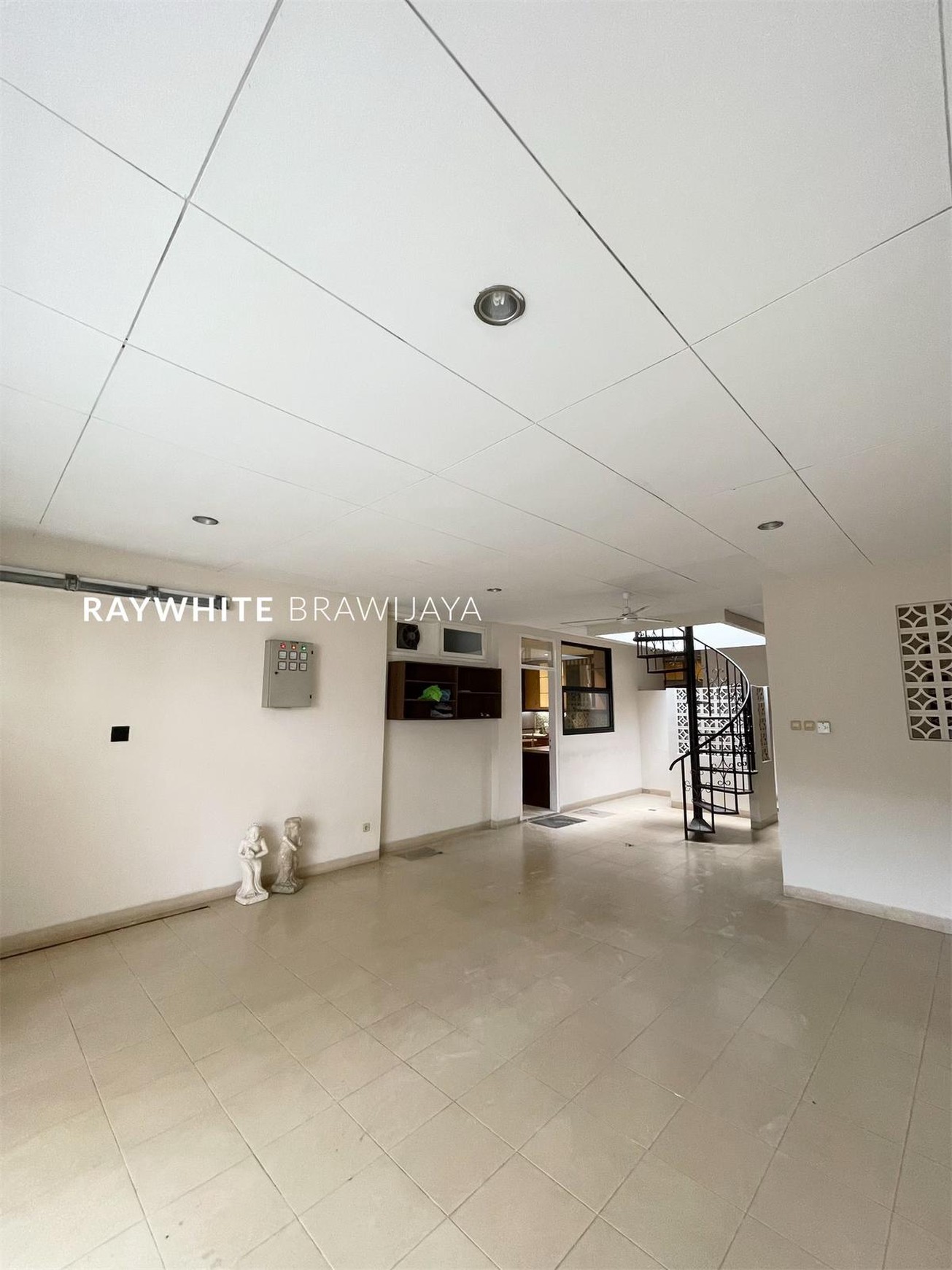 Rumah Siap Huni Lingkungan Tenang Area Kenanga Ampera Cilandak