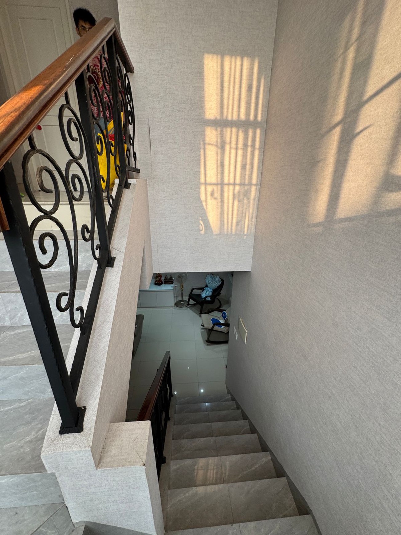 Dijual cepat rumah 3 lantai bebas banjir di Gading Grande Kelapa Gading Jakarta Utara