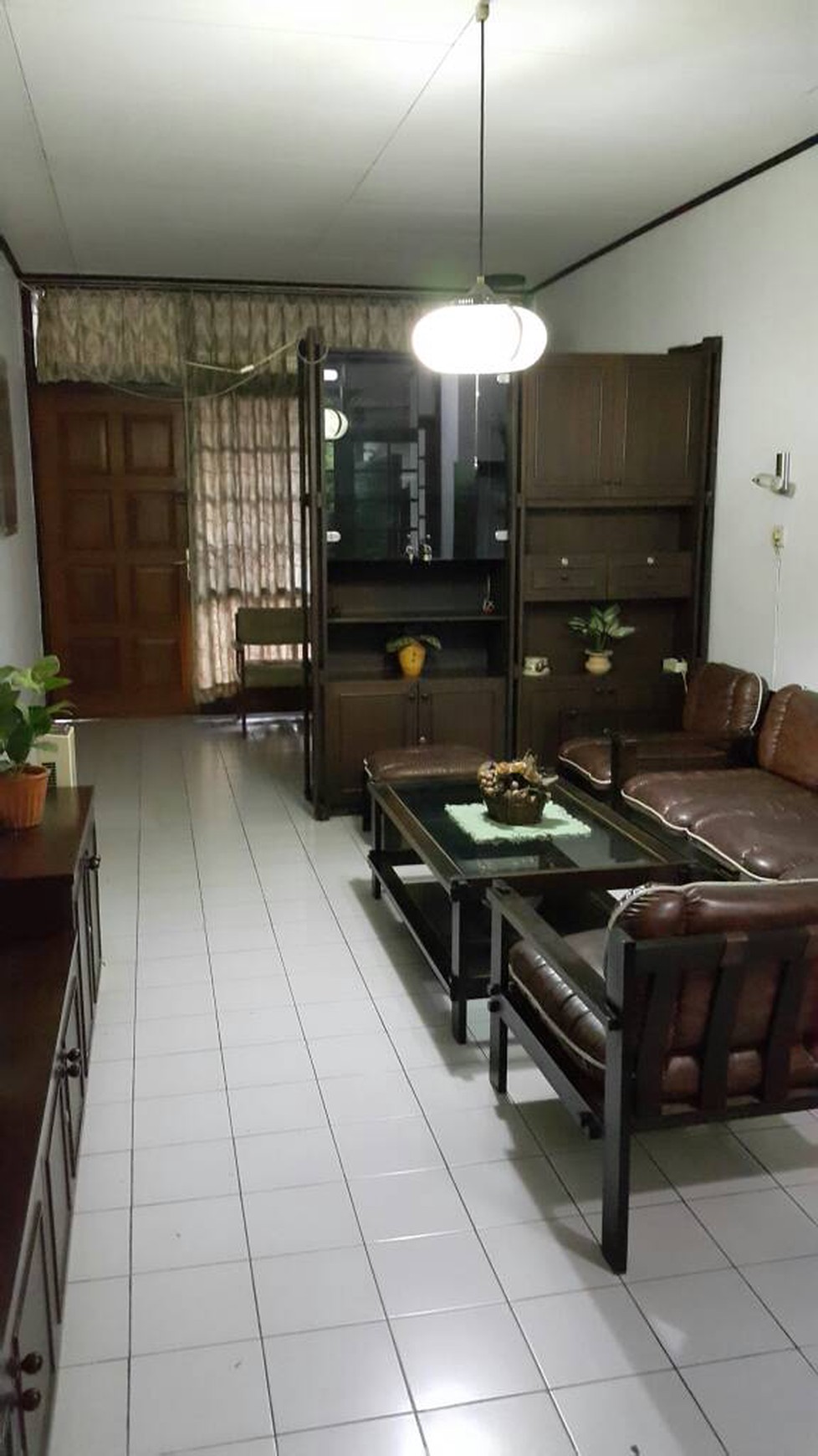 Rumah Kopo Permai Dekat Mainroad Bisa Jadi Ruang Usaha Jalan Lebar